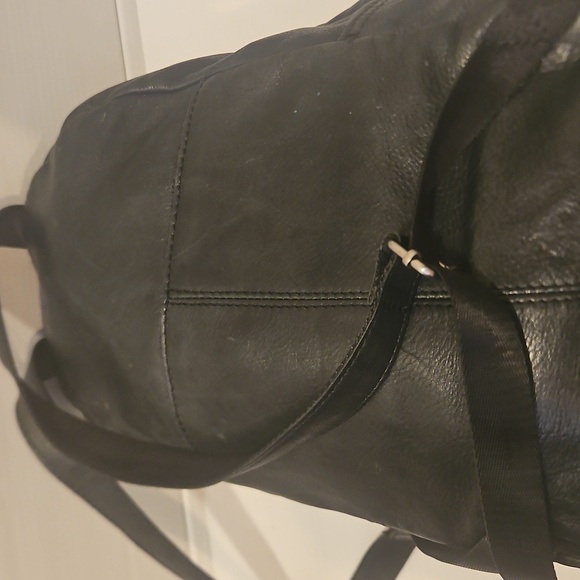 American Leather Co. Large Army Green Genuine Leather Backpack - Picture 10 of 16